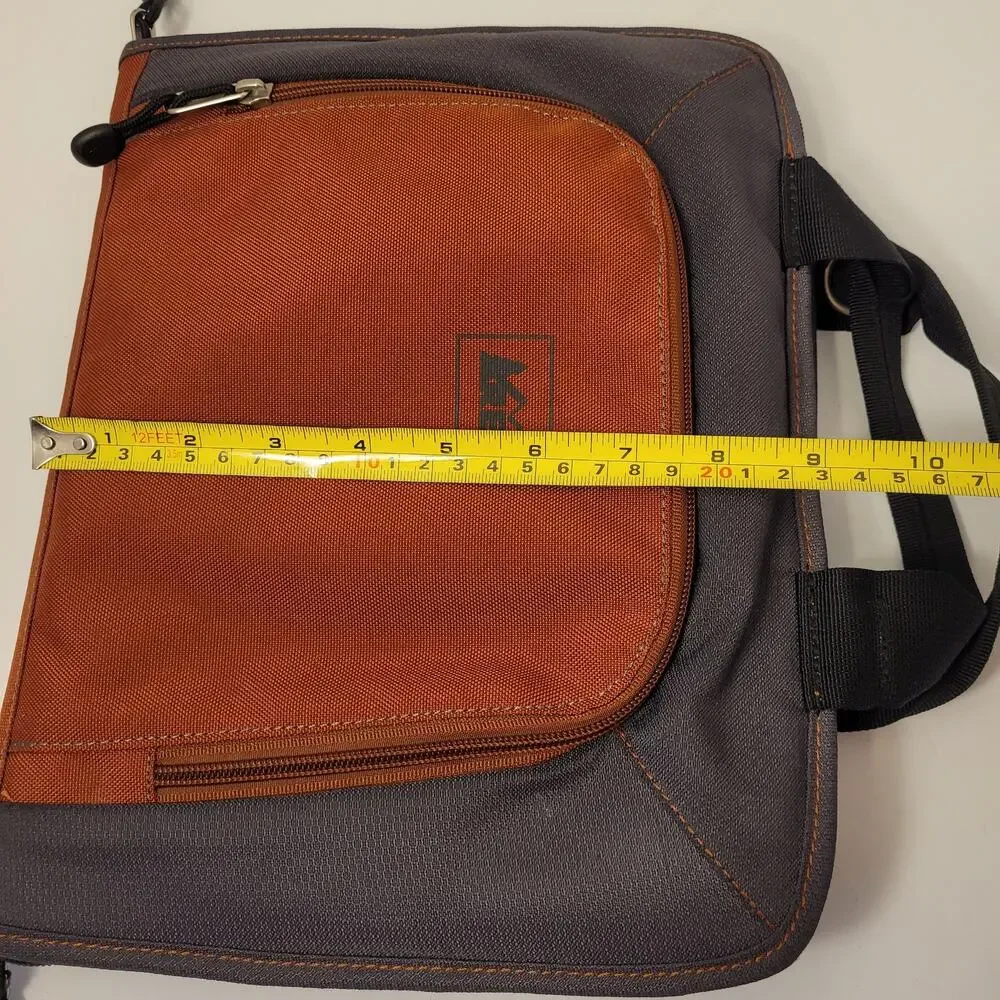 Rei Brand Nylon Tablet iPad Reader Bag Pre-Owned 2 Tone Color 12x9